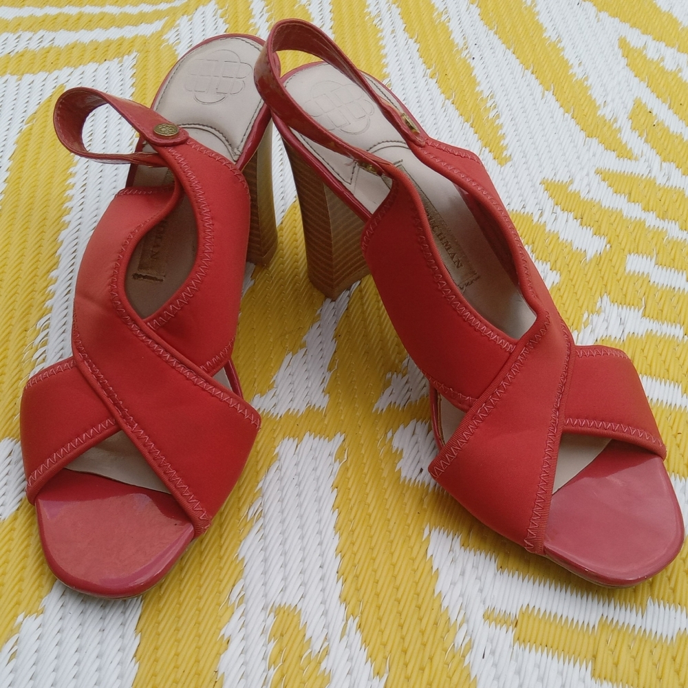 Dana Buchman stretch dress heels womens size 8.5 8 1/2 Apricot